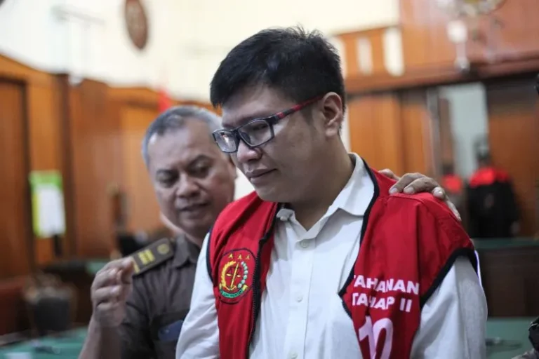 Kejagung Tangkap Ronald Tanur Pasca Pembatalan Vonis Bebas Oleh MA