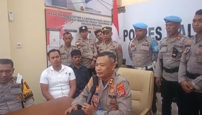 Demonstran Bertemu Kapolres Malaka, Tanya Perkembangan Kasus Dugaan Korupsi Seroja Dan Septic Tank