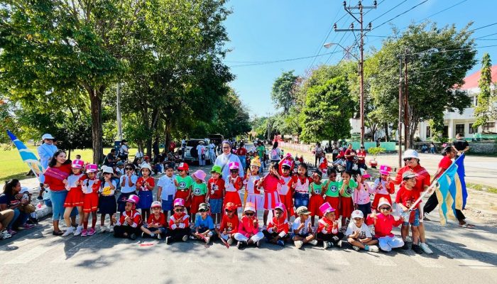 Promosi Sekolah, TK Kuntum Bahagia Atambua Gelar Karnaval 